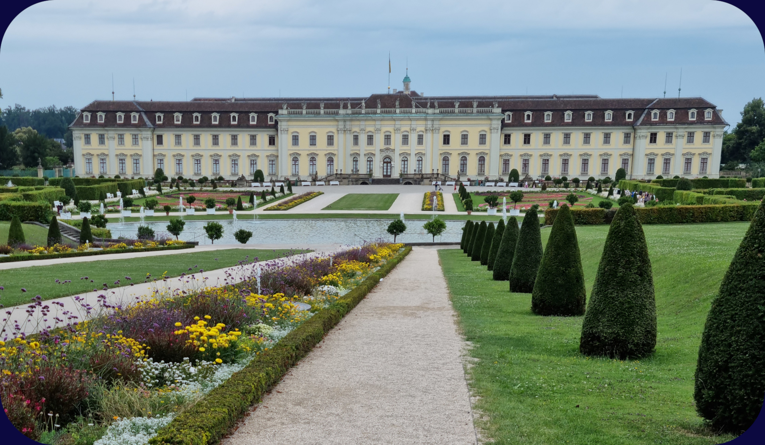 Bluehendes Barock Friedrichsgarten, Vorgarten, Mathildengarten